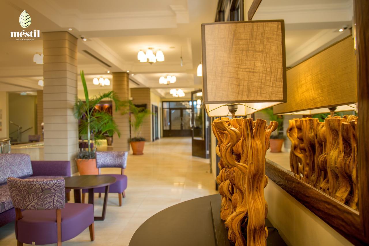 Mestil Hotel & Residences Kampala Buitenkant foto
