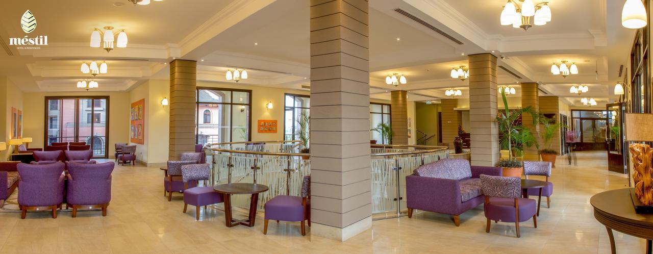 Mestil Hotel & Residences Kampala Buitenkant foto