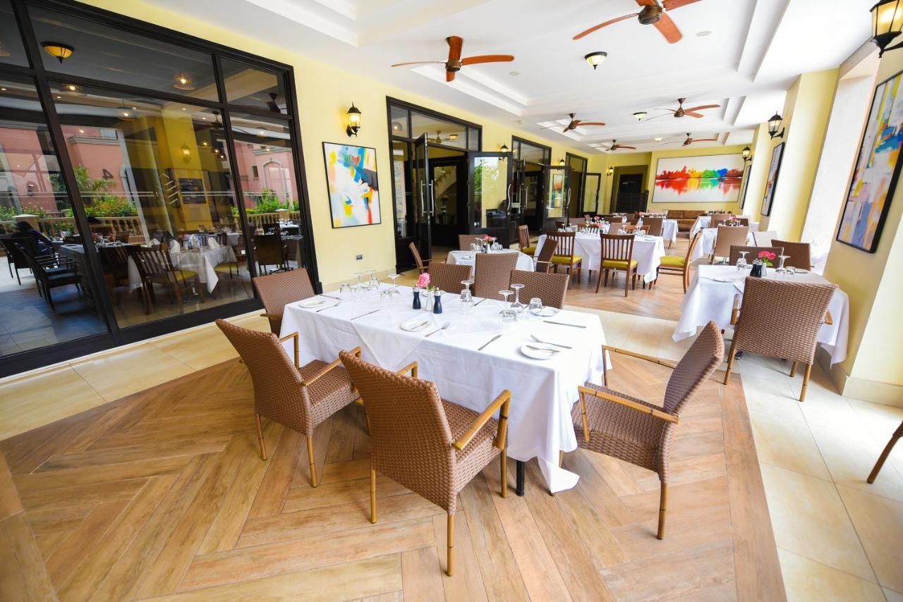 Mestil Hotel & Residences Kampala Buitenkant foto