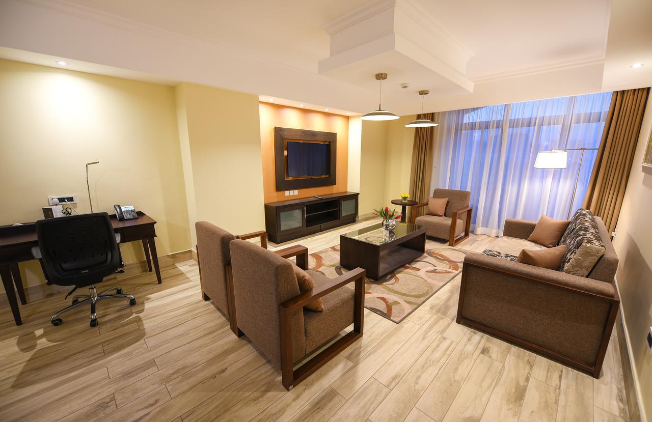 Mestil Hotel & Residences Kampala Buitenkant foto