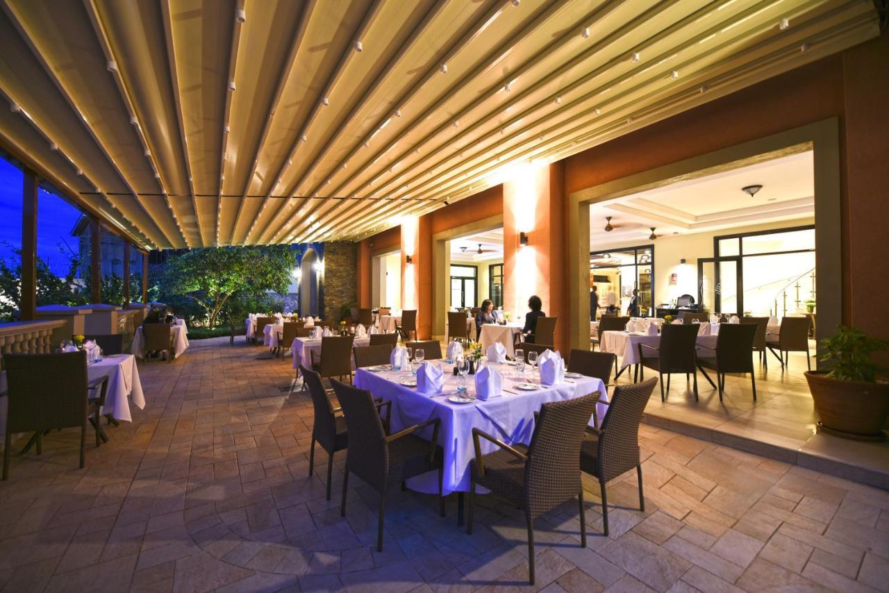 Mestil Hotel & Residences Kampala Buitenkant foto