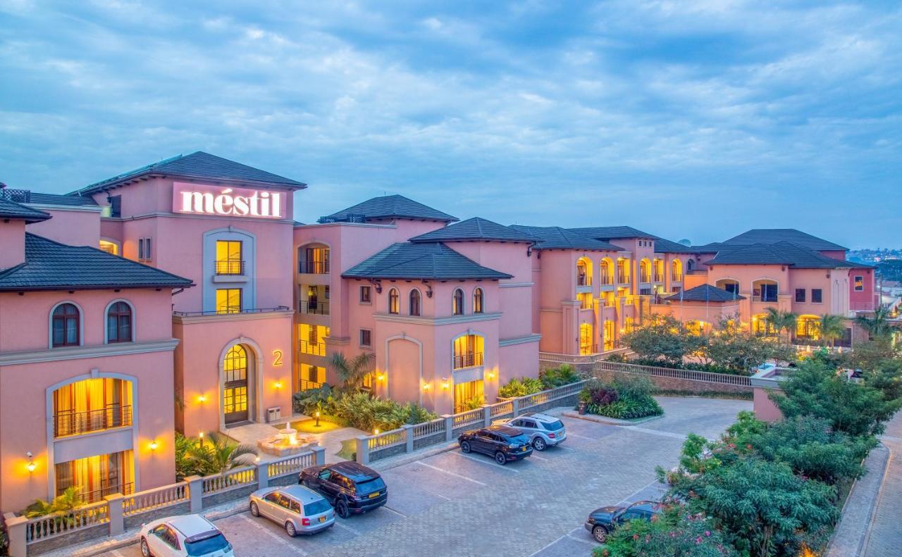 Mestil Hotel & Residences Kampala Buitenkant foto